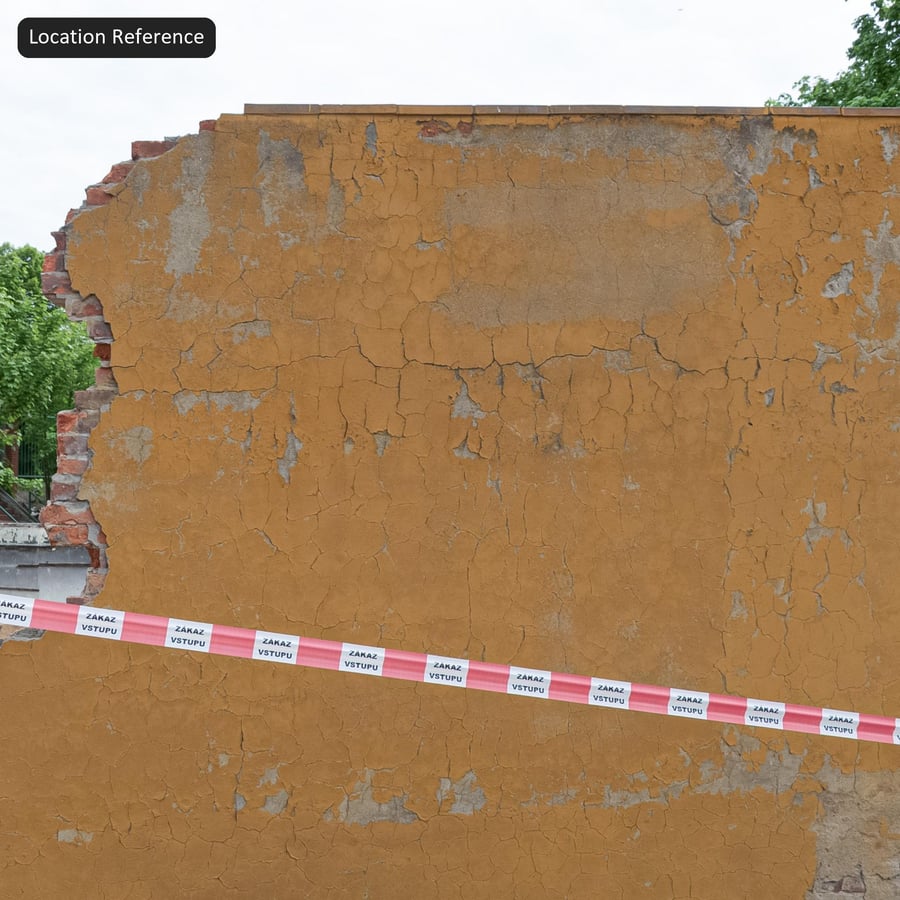 Texture di muro in intonaco con vernice scrostata, giallo